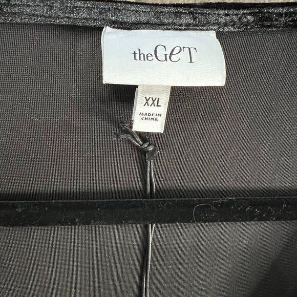 The Get Velour Wrap Dress - Picture 4 of 7